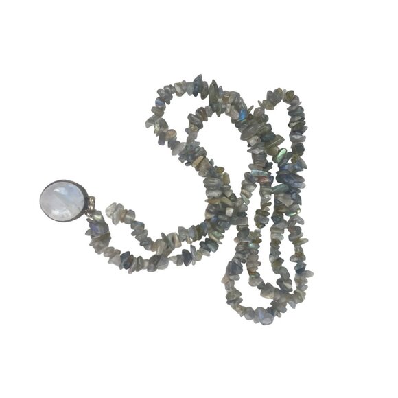 Handcrafted Labradorite Chip Necklace With Moonstone Pendant - Picture 2 of 12